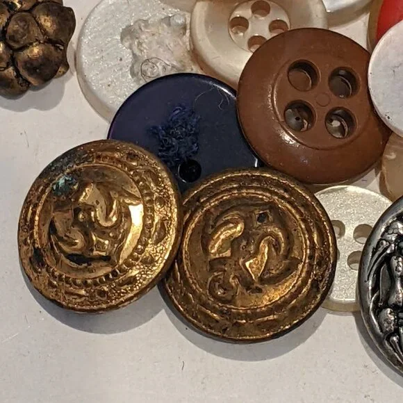 13.8oz Vintage Antique Button Brass Military Army Sailor Locket Mixed Sewing Lot - Picture 3 of 16